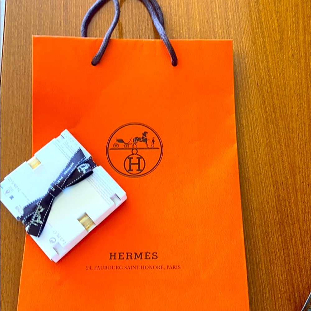Hermès bag and two samples